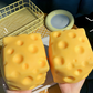 Extra stor ostformad squishy stressleksak