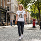 👕 50% RABATT! 🦉 T-shirt med Ugglamotiv & "Jag är inte gammal" – Rolig text, Mjukt Bomullstyg & Perfekt För En Avslappnad Och Skämtsam Look 😂