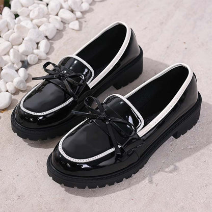 🔥50% RABATT!🔥 Loafers med rosett i lackläder för damer