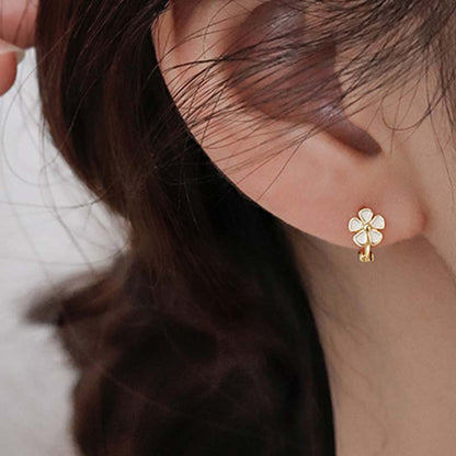 Dainty Daisy Flower Hoop Earrings