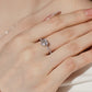 Elegant silverring med hjärtdetalj och rosett