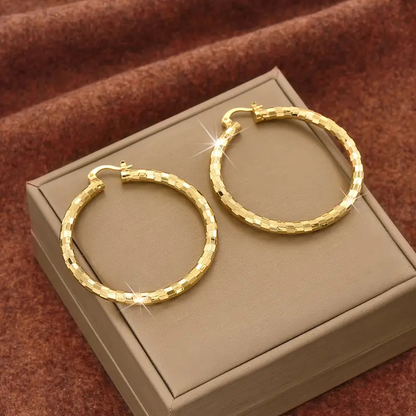 ✨50% RABATT NU! ✨ Minimalistiska Texturerade Ringar för Kvinnor – Diamantskuren & snäppstängning – Vardaglig glans, perfekt för casual eller festliga looks ✨