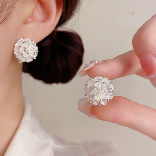 ✨50% RABATT NU! ✨💎 Eleganta gnistrande blomstäckningsrörhängen ☁️