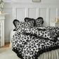 🐆 50 % RABATT NU! 🛌 Leopardmönstrat påslakan set med volanger – Mjukt tyg, snygga volangdetaljer och levande mönster – Perfekt för en djärv och mysig sovrumsrenovering ✨