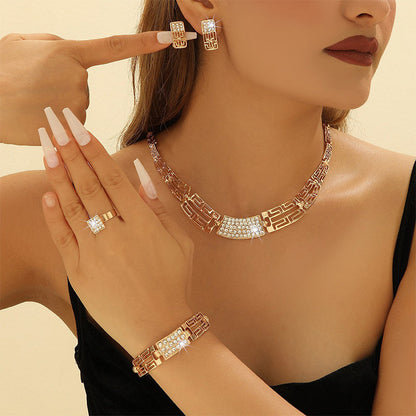✨50% RABATT NU! !✨Elegant smyckesset med strass, 4 delar