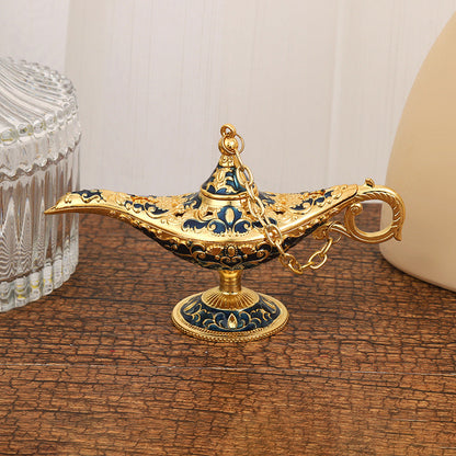 ✨50% RABATT NU! !✨ PRESENTDEAL – Skapa en magisk sagokänsla hemma med detaljrik vintagefinish – Dekorativ Aladdin-lampa i metall
